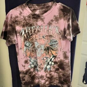 purple and black metallica shirt